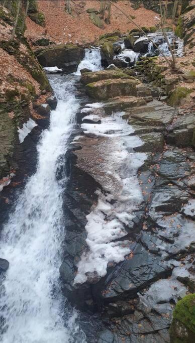 Waterfall A Frame, Maramures Baia Mare Exterior foto